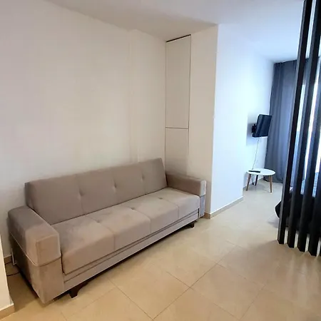 Apartman Wave Golem